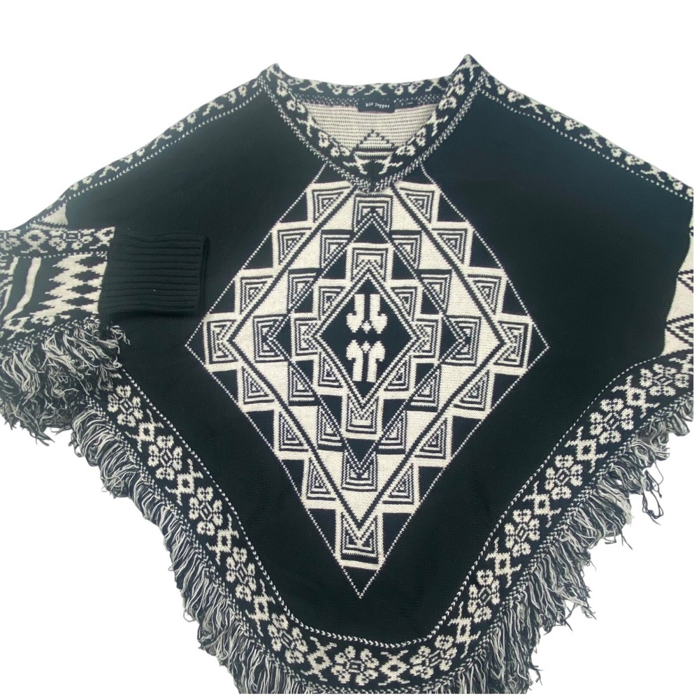 Blu Pepper Womens Black White Geometric Tribal Knit Fringe Poncho Sweater Small